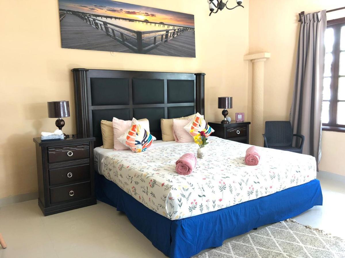 Hotel Boutique Villas Segovia Cozumel Bagian luar foto