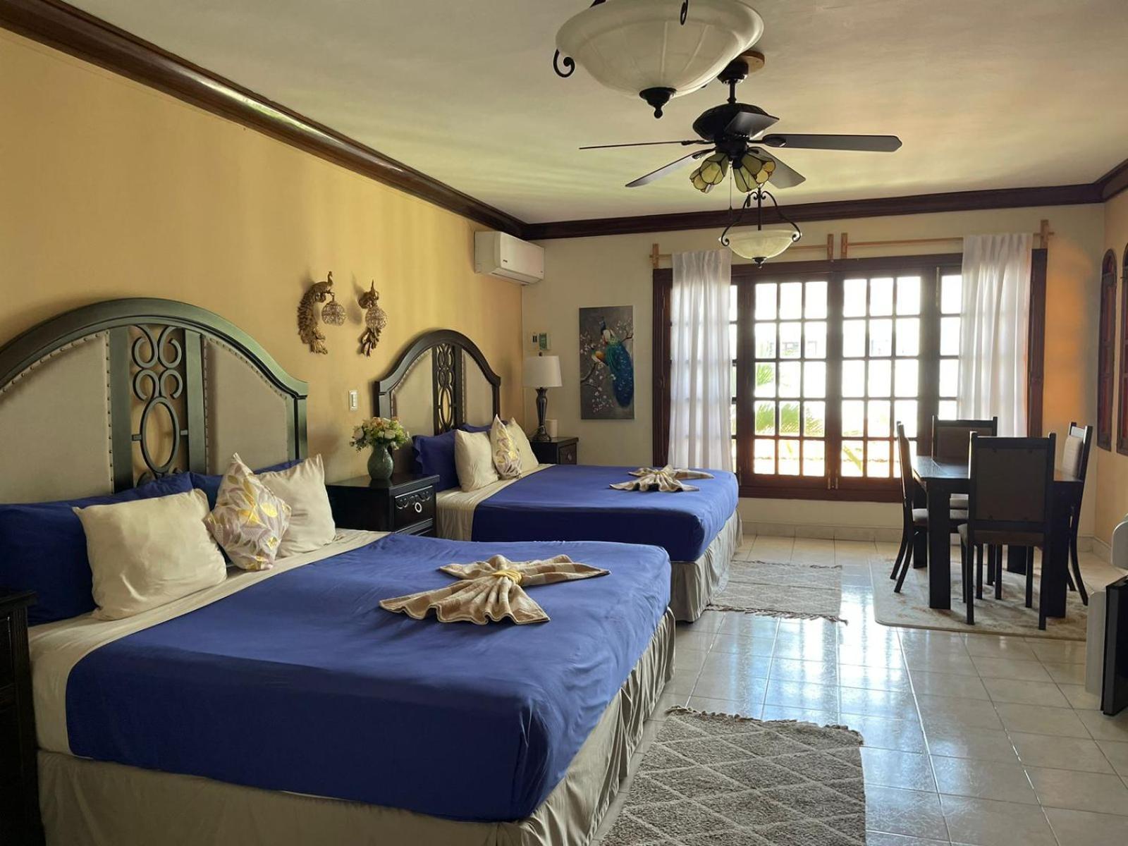 Hotel Boutique Villas Segovia Cozumel Bagian luar foto