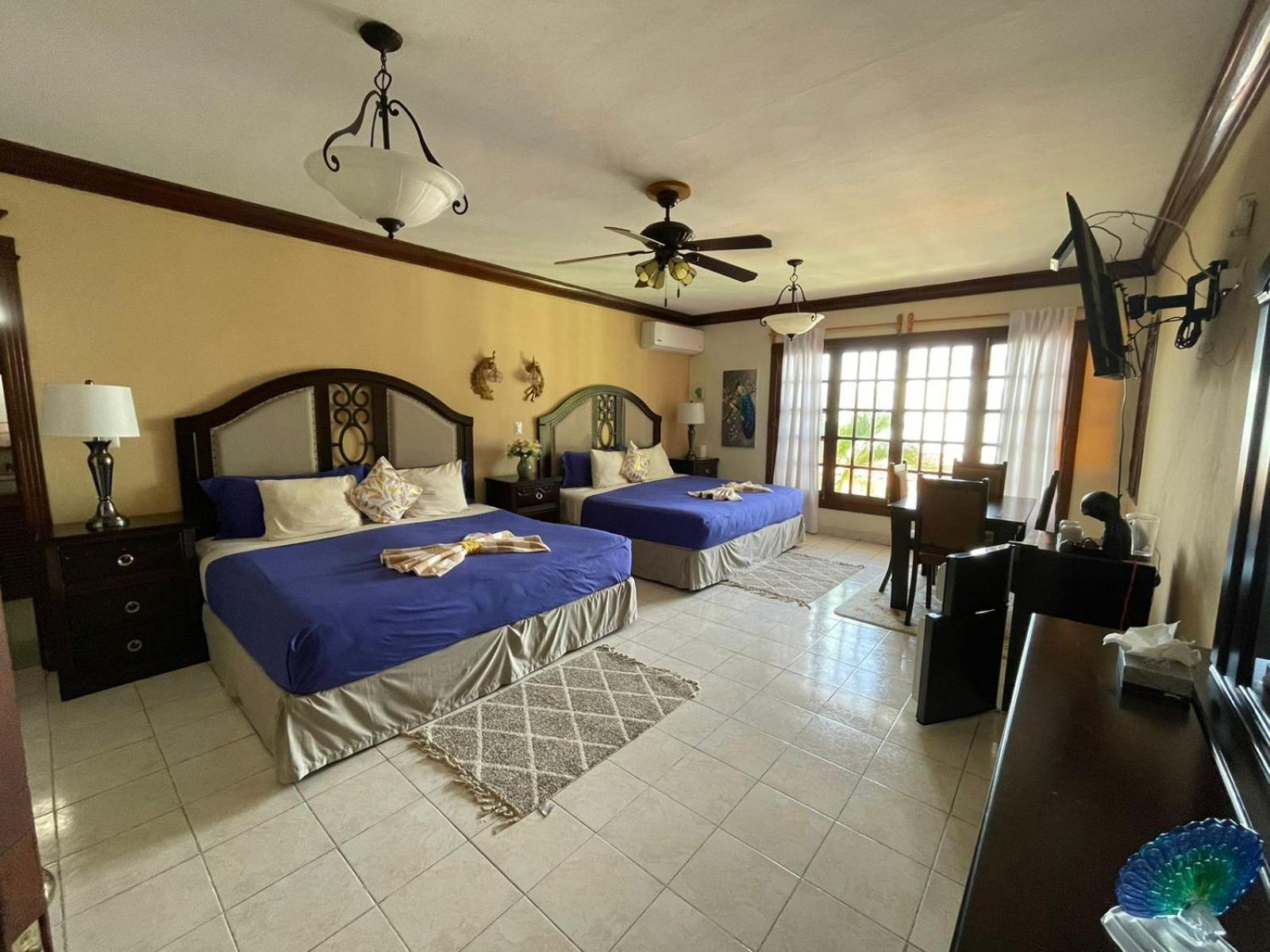 Hotel Boutique Villas Segovia Cozumel Bagian luar foto