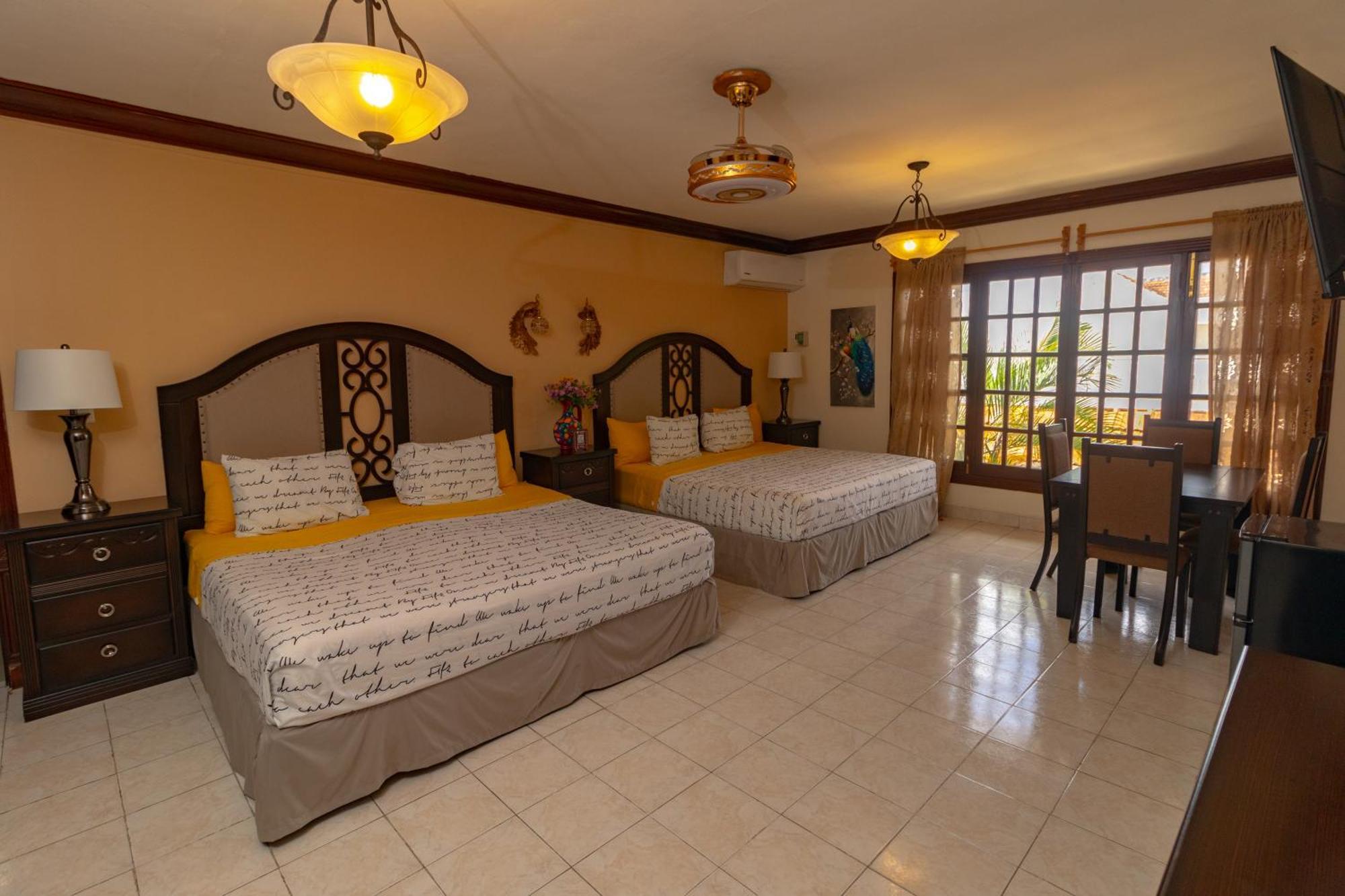 Hotel Boutique Villas Segovia Cozumel Bagian luar foto