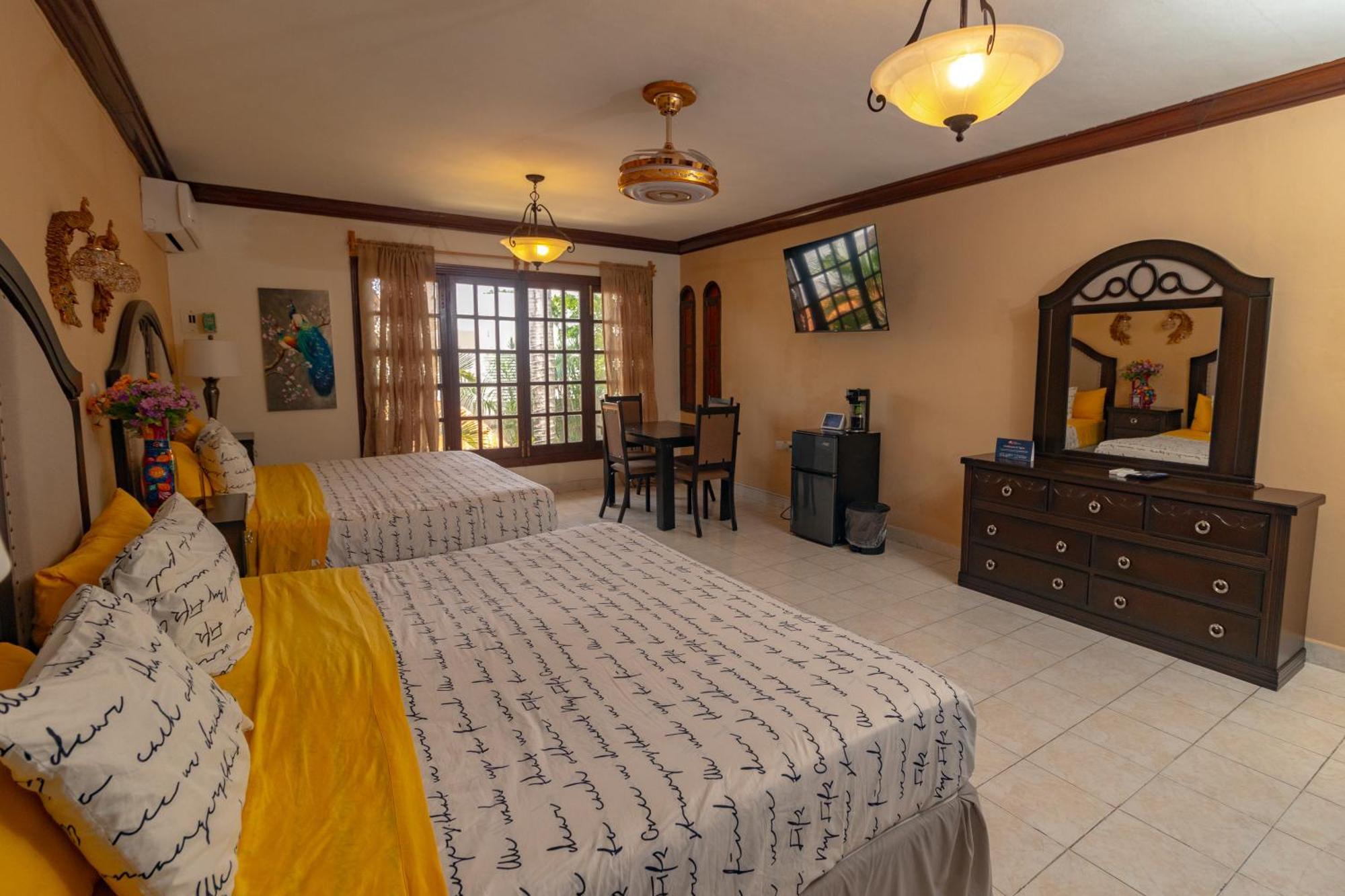 Hotel Boutique Villas Segovia Cozumel Bagian luar foto